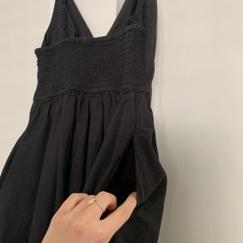 Urban Outfitters Black Hook-and-Eye Midi Dress - Picture 5 of 8